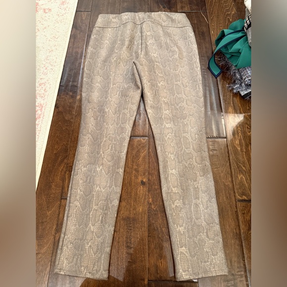 Anthropologie Carbon Snake Print Pull On Zipper Ankle Ponte Legging Pant Size 29 - Picture 7 of 10